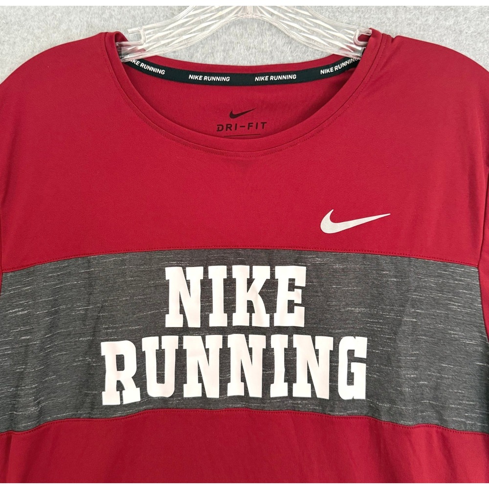 Nike Running T-Shirt Mens Medium Red Gray Dri-FIT Graphic Short Sleeve Athletic